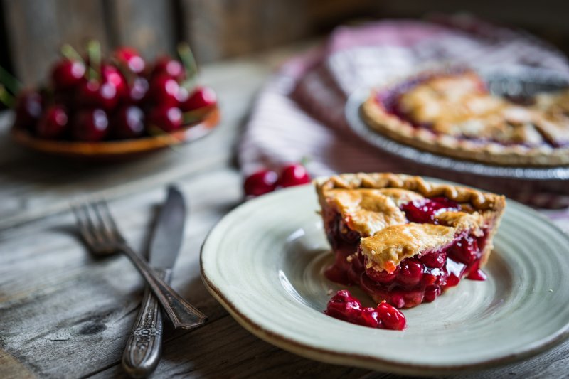 A fruit pie lying on a table